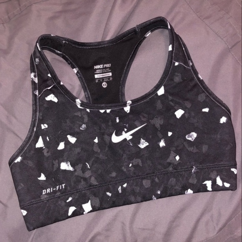 2 in 1 Nike sports bra